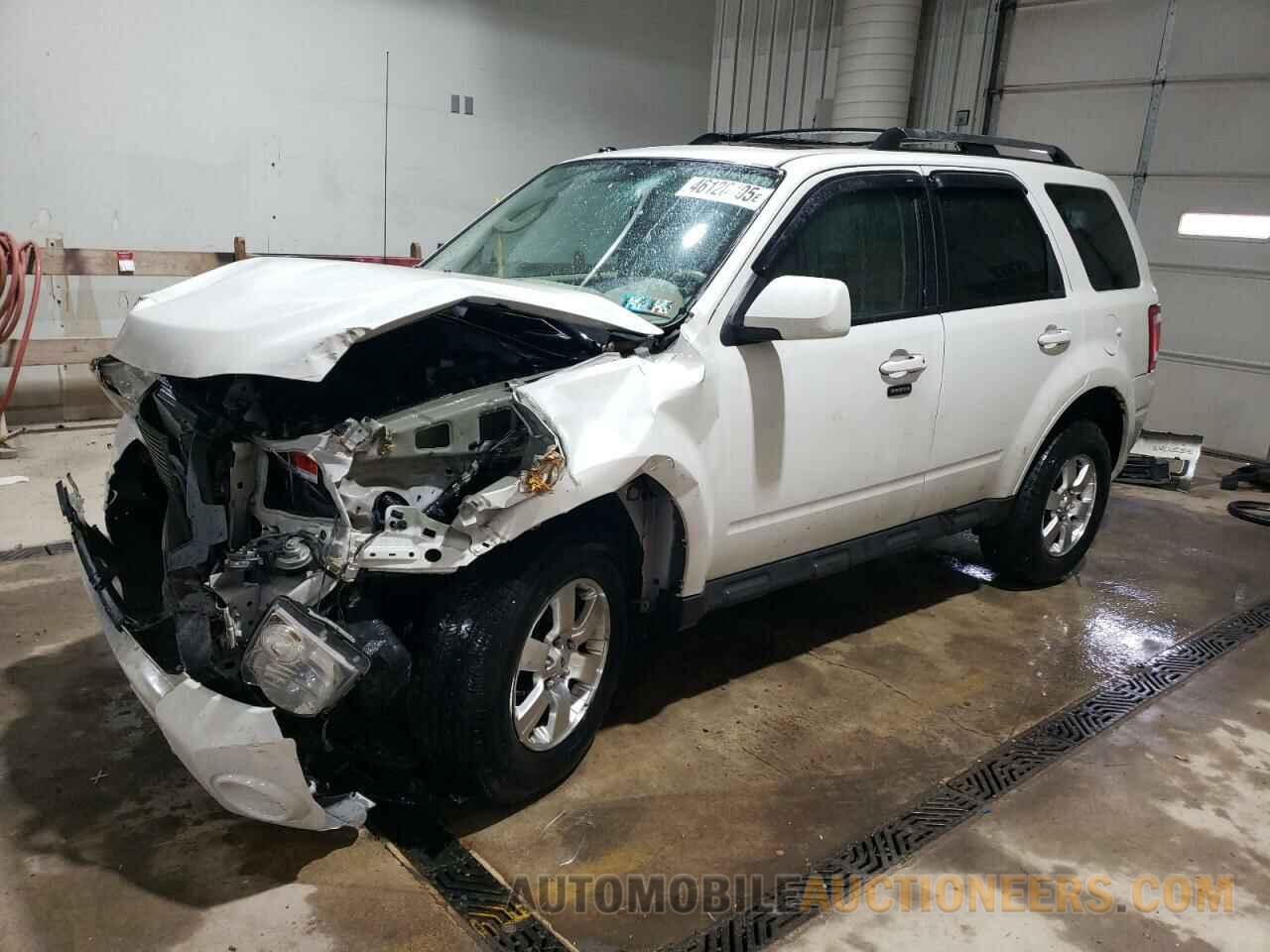 1FMCU9E77BKA19224 FORD ESCAPE 2011