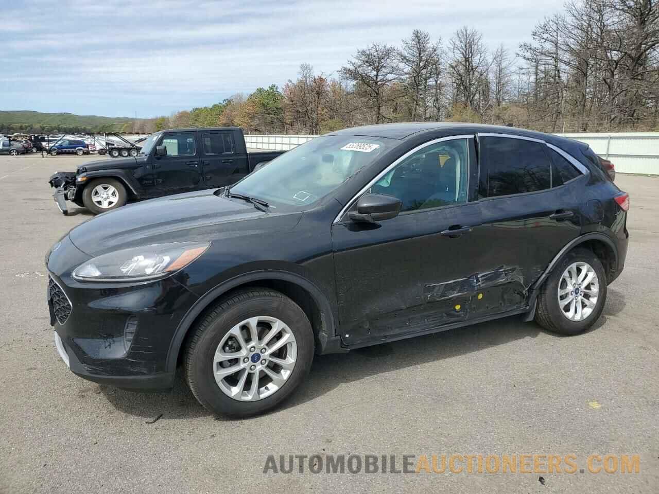 1FMCU9G61LUB37196 FORD ESCAPE 2020