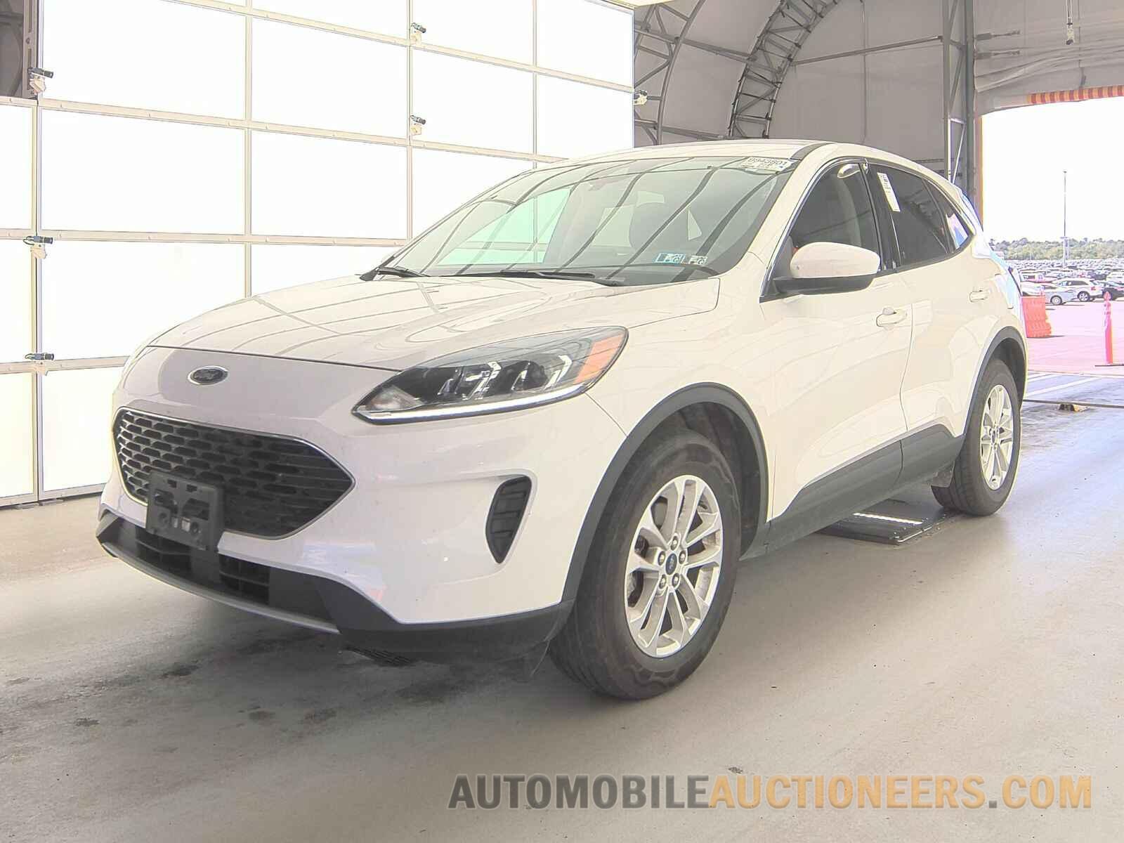 1FMCU9G64LUC66517 Ford Escape 2020