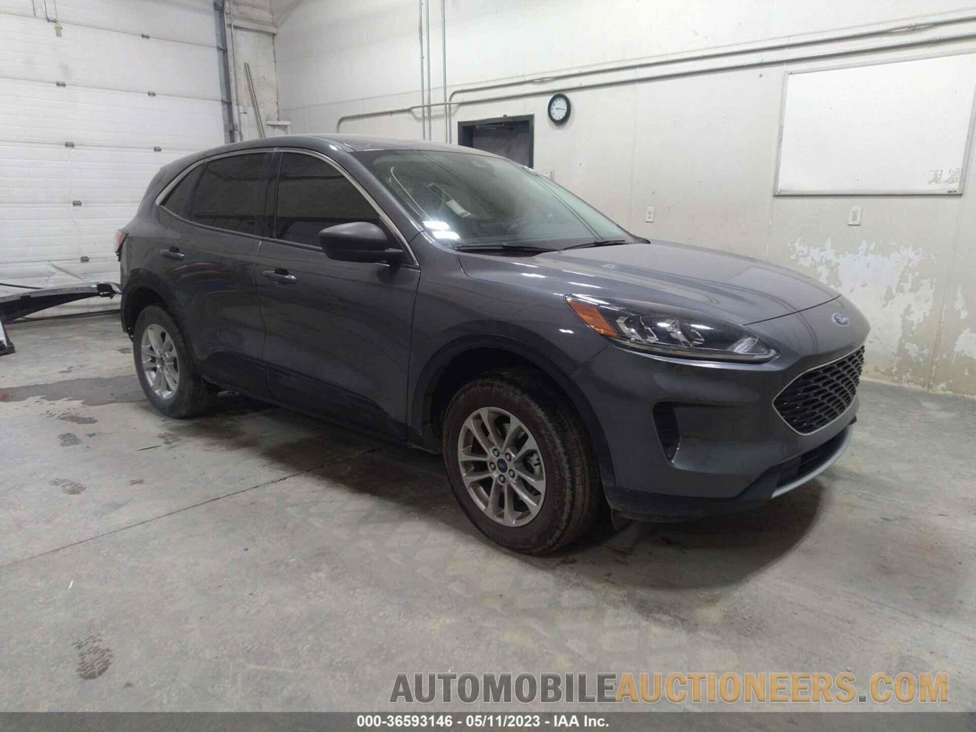 1FMCU9G64NUB63049 FORD ESCAPE 2022