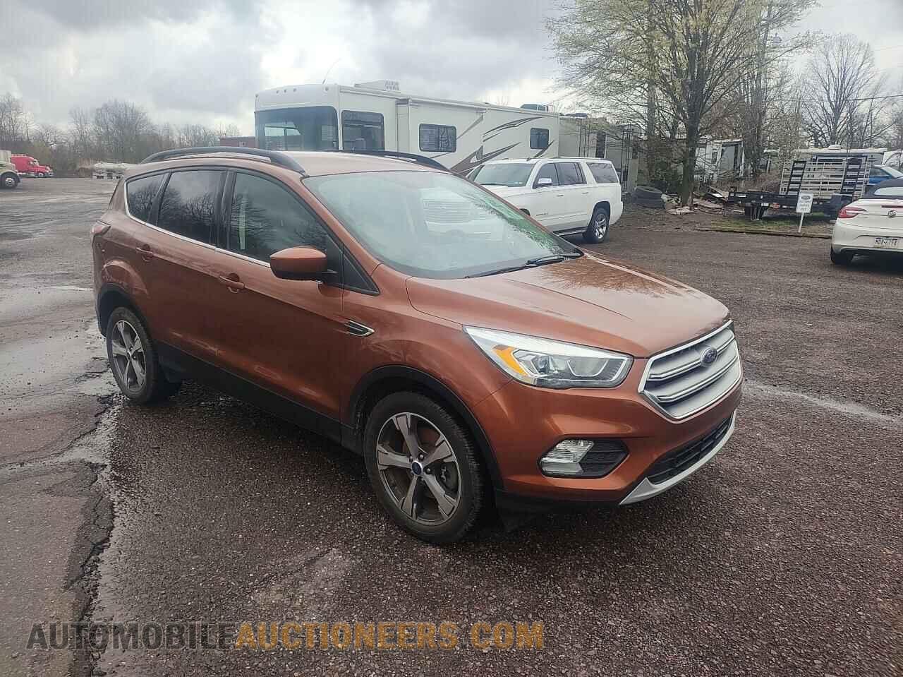 1FMCU9GD1HUA08302 FORD ESCAPE 2017