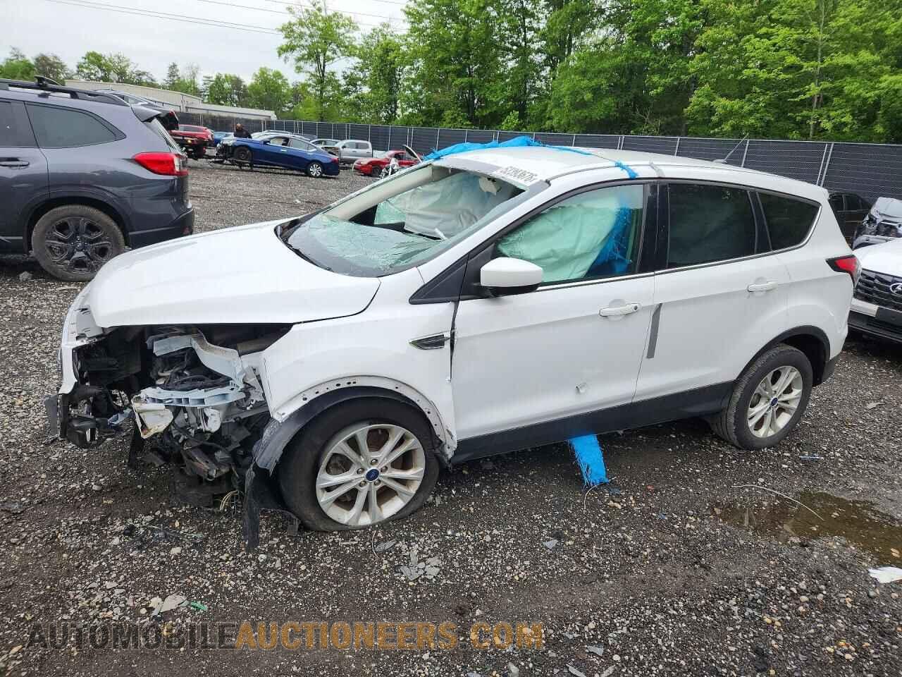 1FMCU9GD1HUE65708 FORD ESCAPE 2017