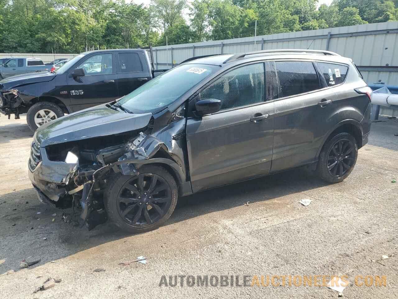 1FMCU9GD3HUE67864 FORD ESCAPE 2017