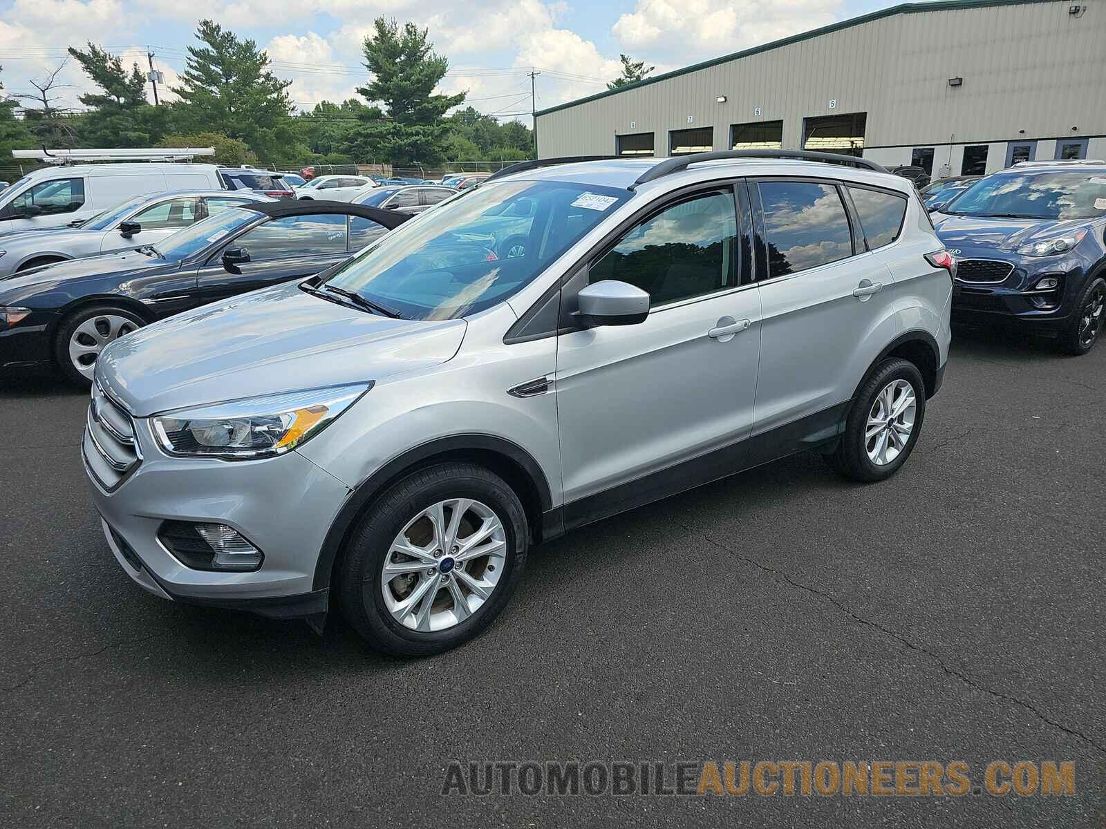 1FMCU9GD3JUD53949 Ford Escape 2018