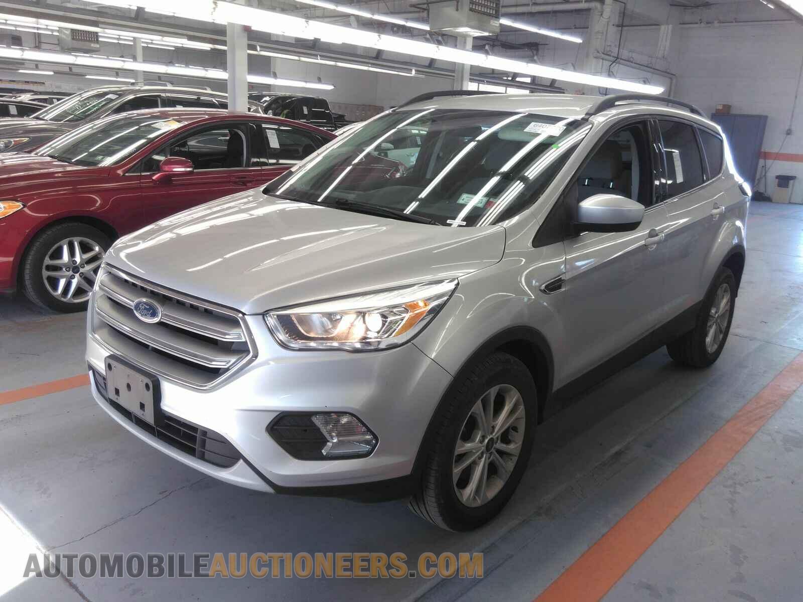 1FMCU9GD6HUB05723 Ford Escape 2017