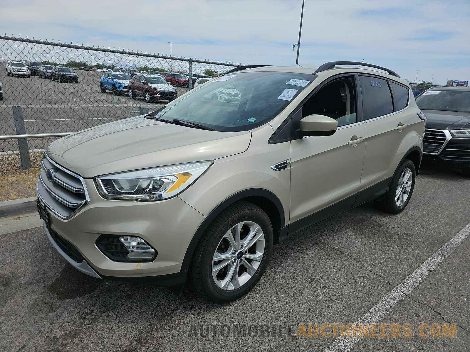 1FMCU9GD8HUB40957 Ford Escape 2017