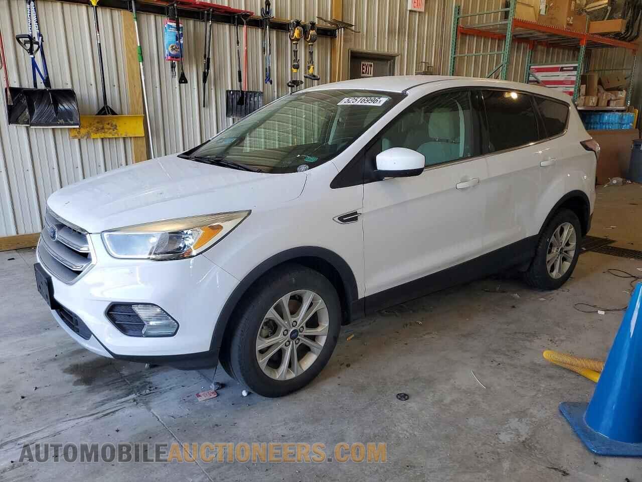 1FMCU9GD8HUD28443 FORD ESCAPE 2017