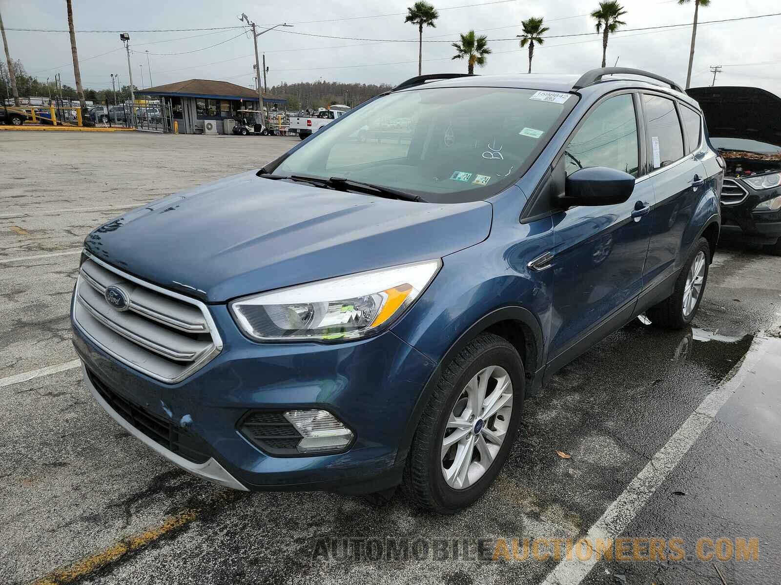 1FMCU9GD8JUC25979 Ford Escape 2018