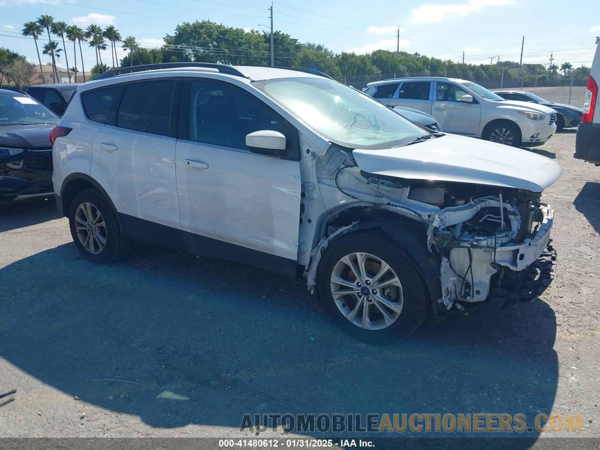 1FMCU9HD1KUB75166 FORD ESCAPE 2019