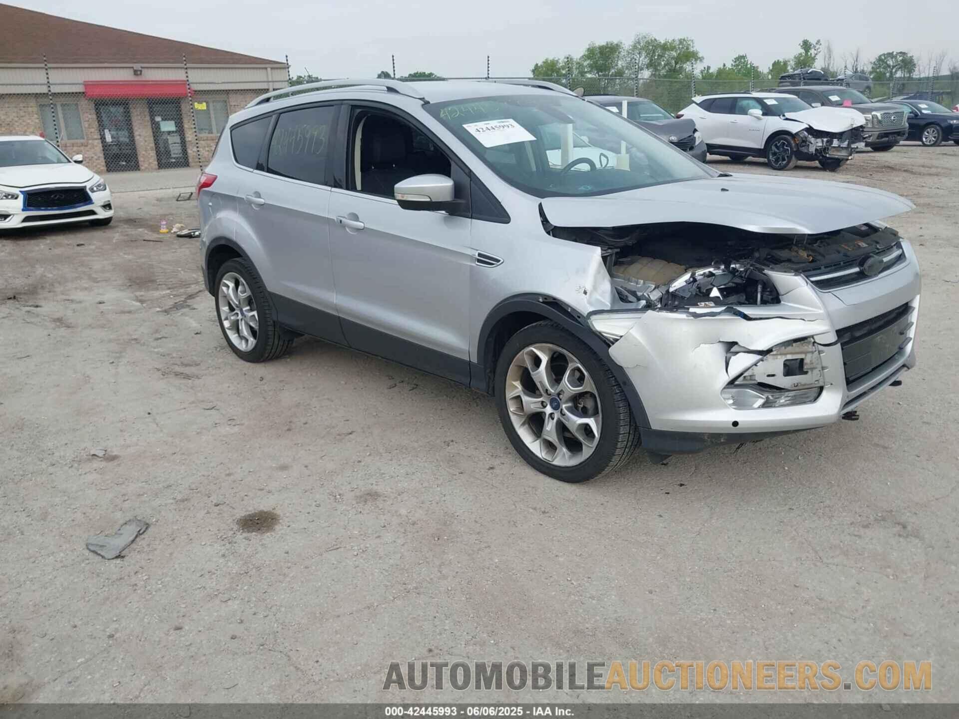1FMCU9J97DUD16072 FORD ESCAPE 2013