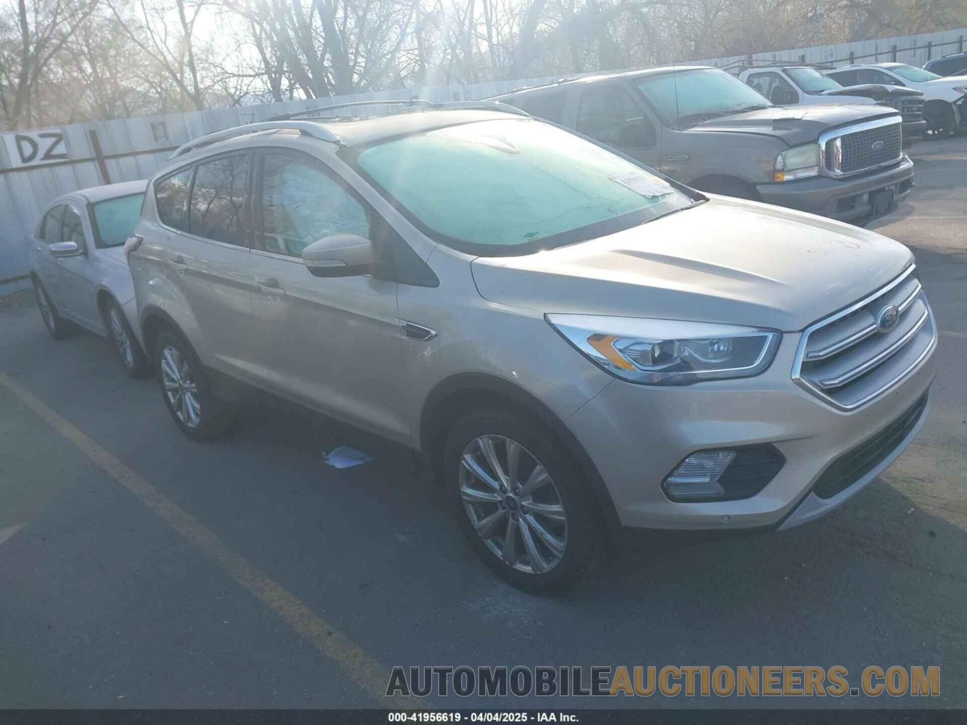 1FMCU9J9XJUC62343 FORD ESCAPE 2018
