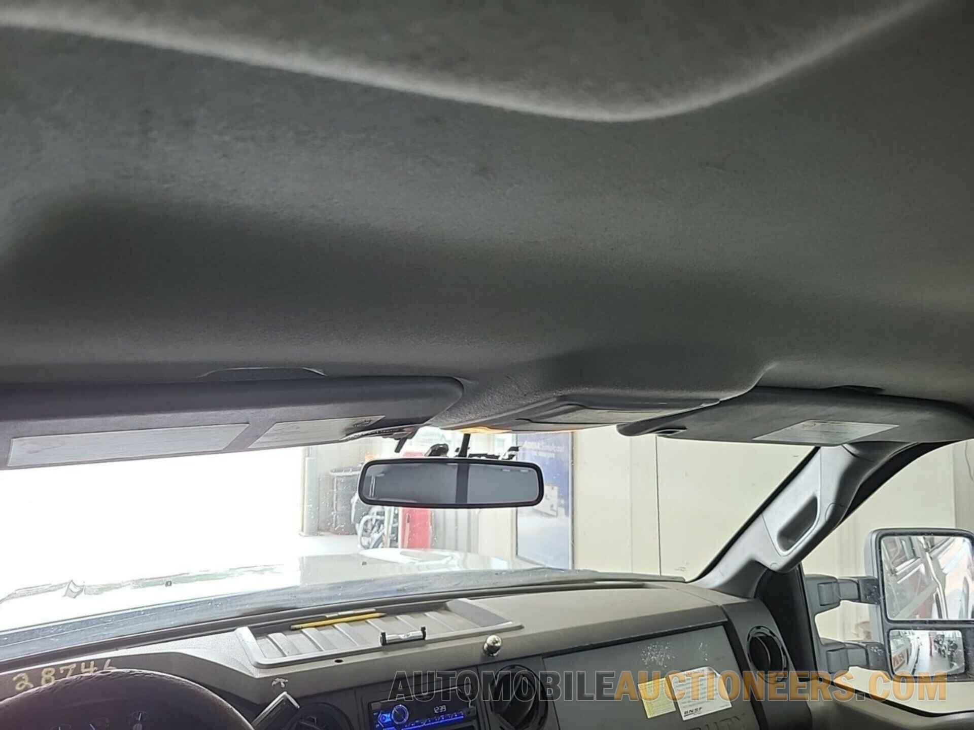 1FT7W2B61FED46404 FORD F-250 2015