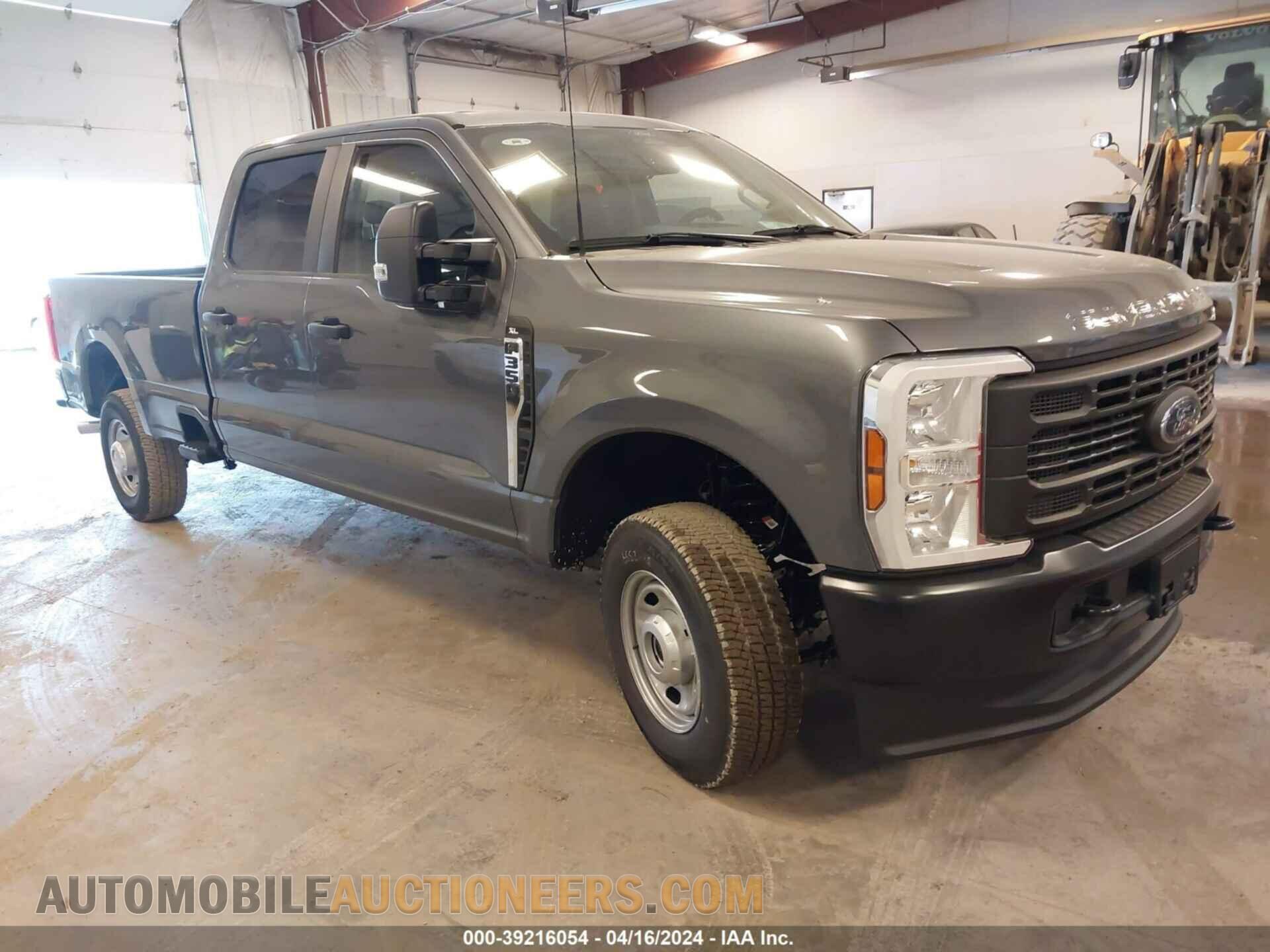 1FT8W3BA2RED76370 FORD F350 2024