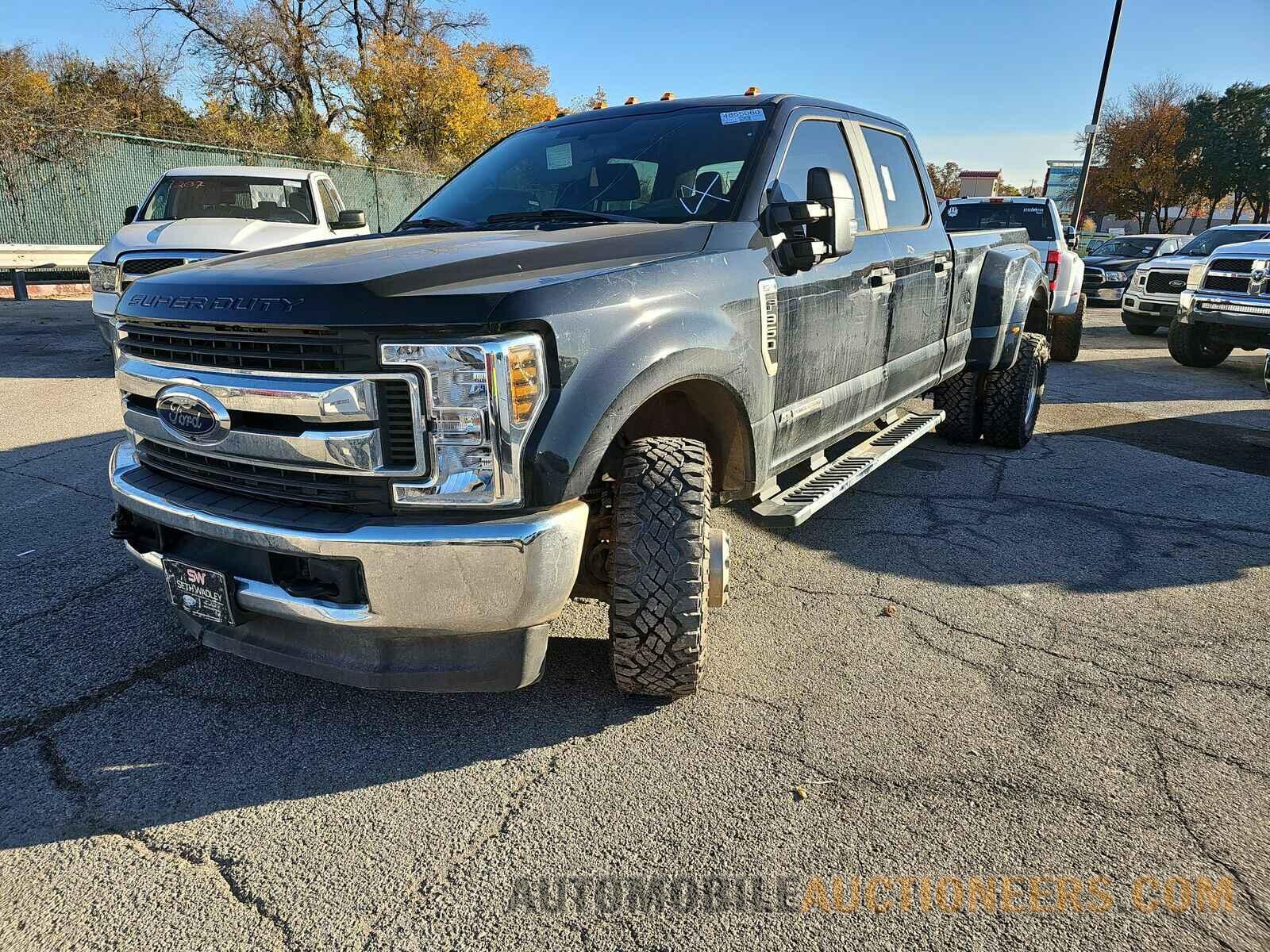 1FT8W3DT0KEE11606 Ford Super Duty F-350 DRW 2019