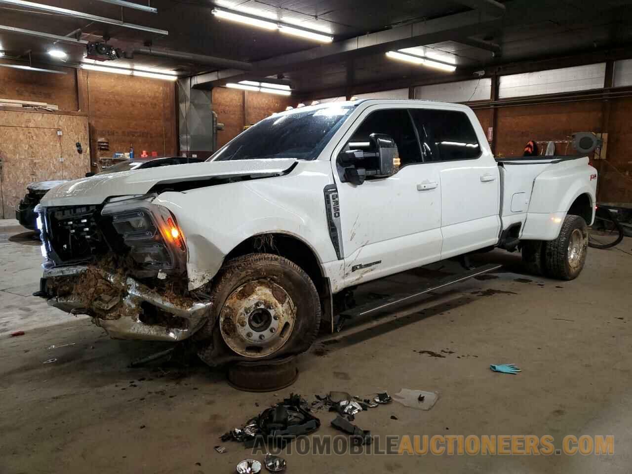 1FT8W3DT0REF92720 FORD F350 2024