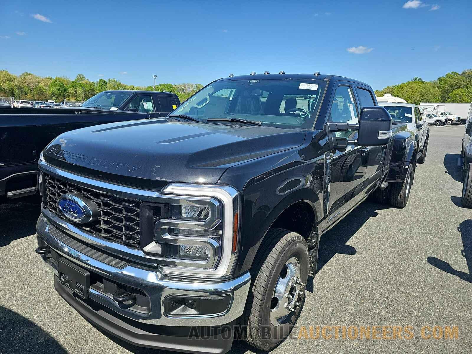 1FT8W3DT3RED76117 Ford Super Duty 2024