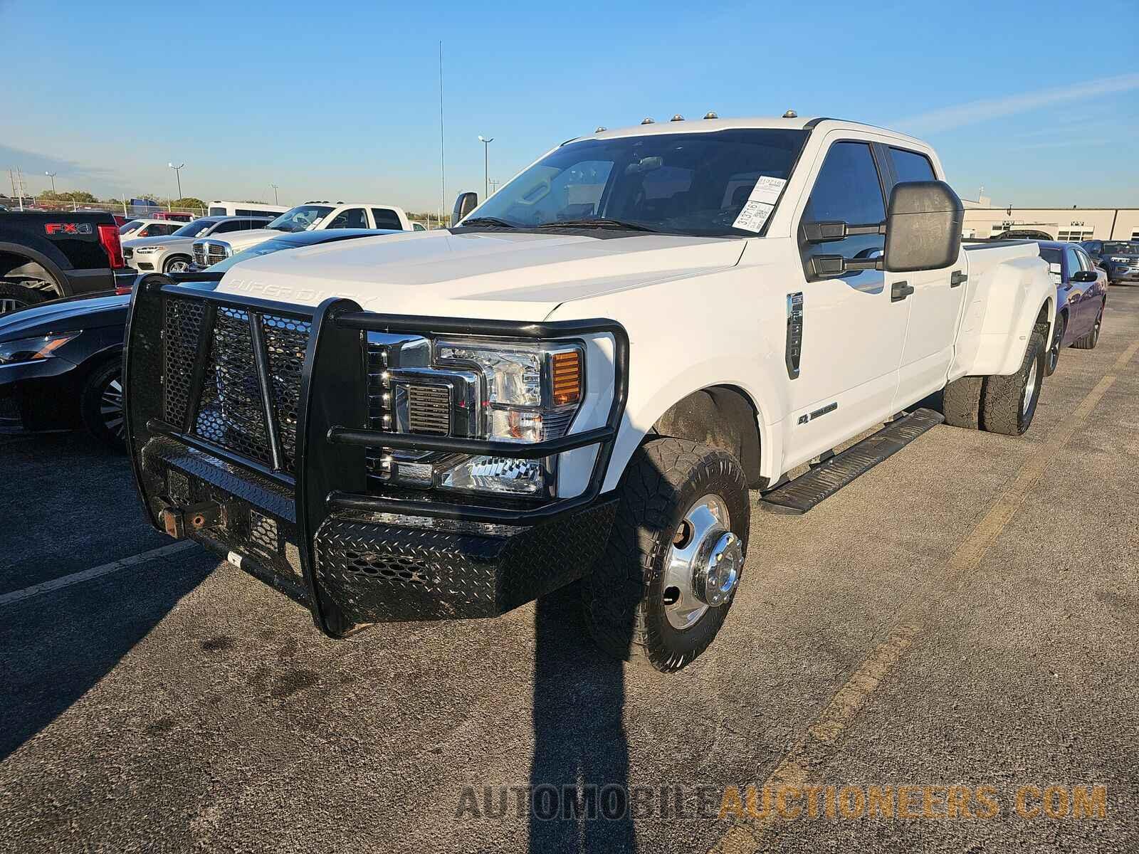 1FT8W3DT5MED00018 Ford Super Duty 2021
