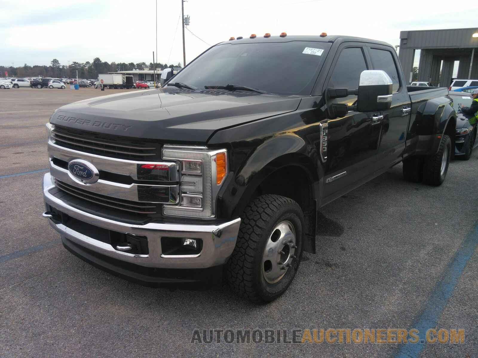 1FT8W3DT9HEE13623 Ford Super Duty F-350 DRW 2017