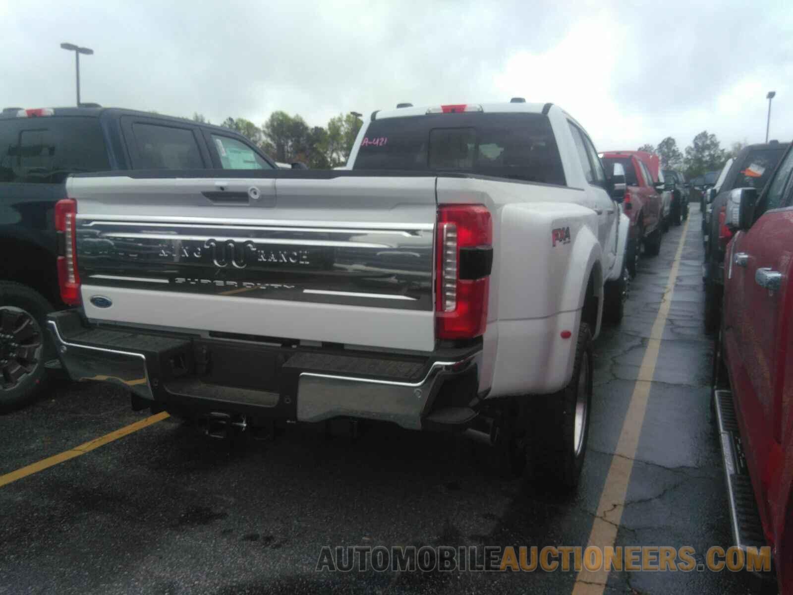 1FT8W4DM3RED01593 Ford Super Duty F-450 2024