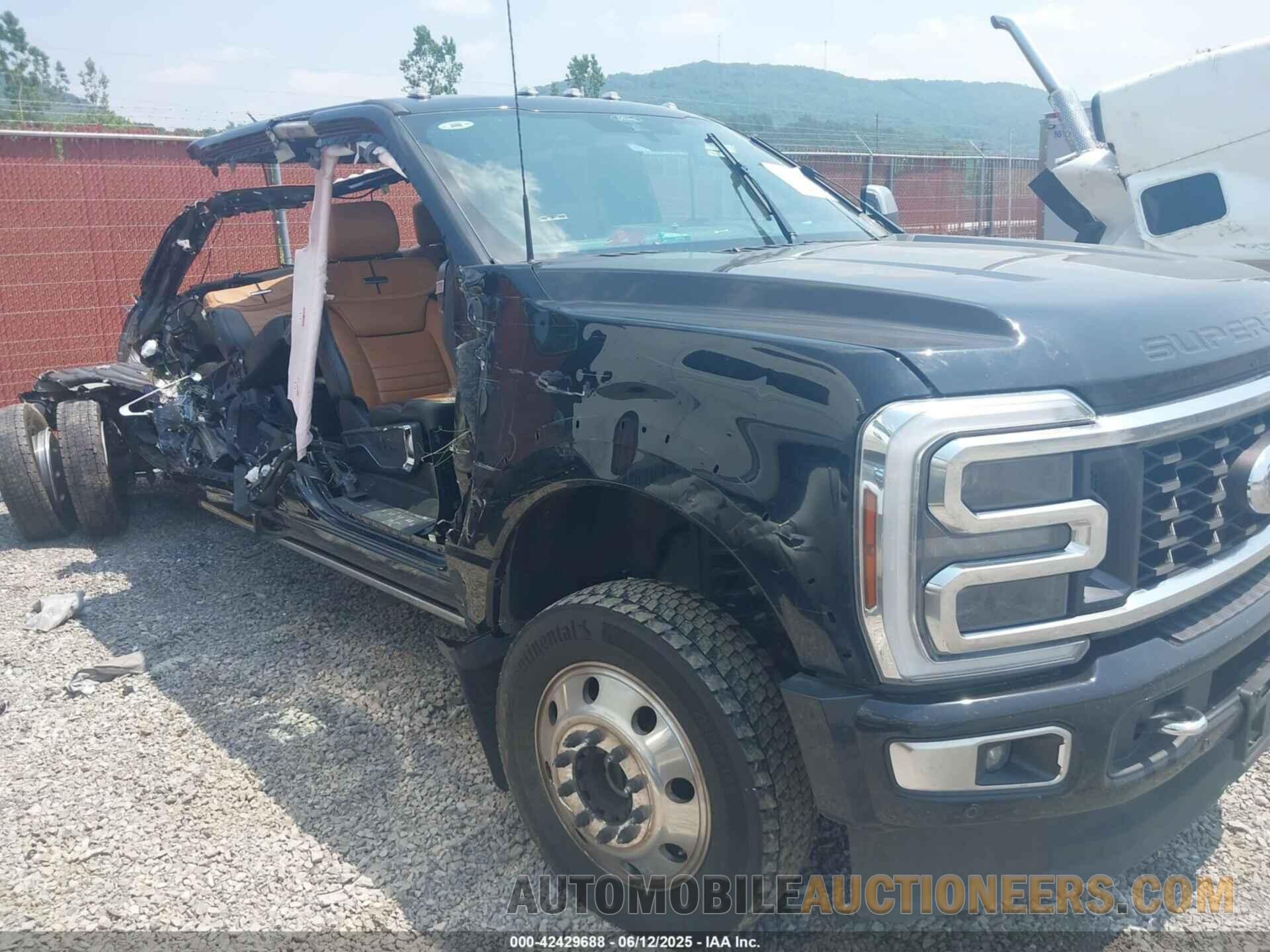 1FT8W4DT9REF24843 FORD F-450 2024