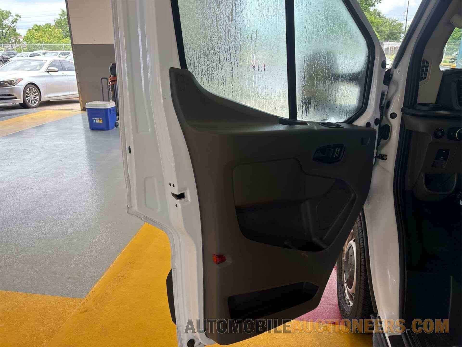 1FTBR1X8XPKB14487 FORD TRANSIT-250 2023