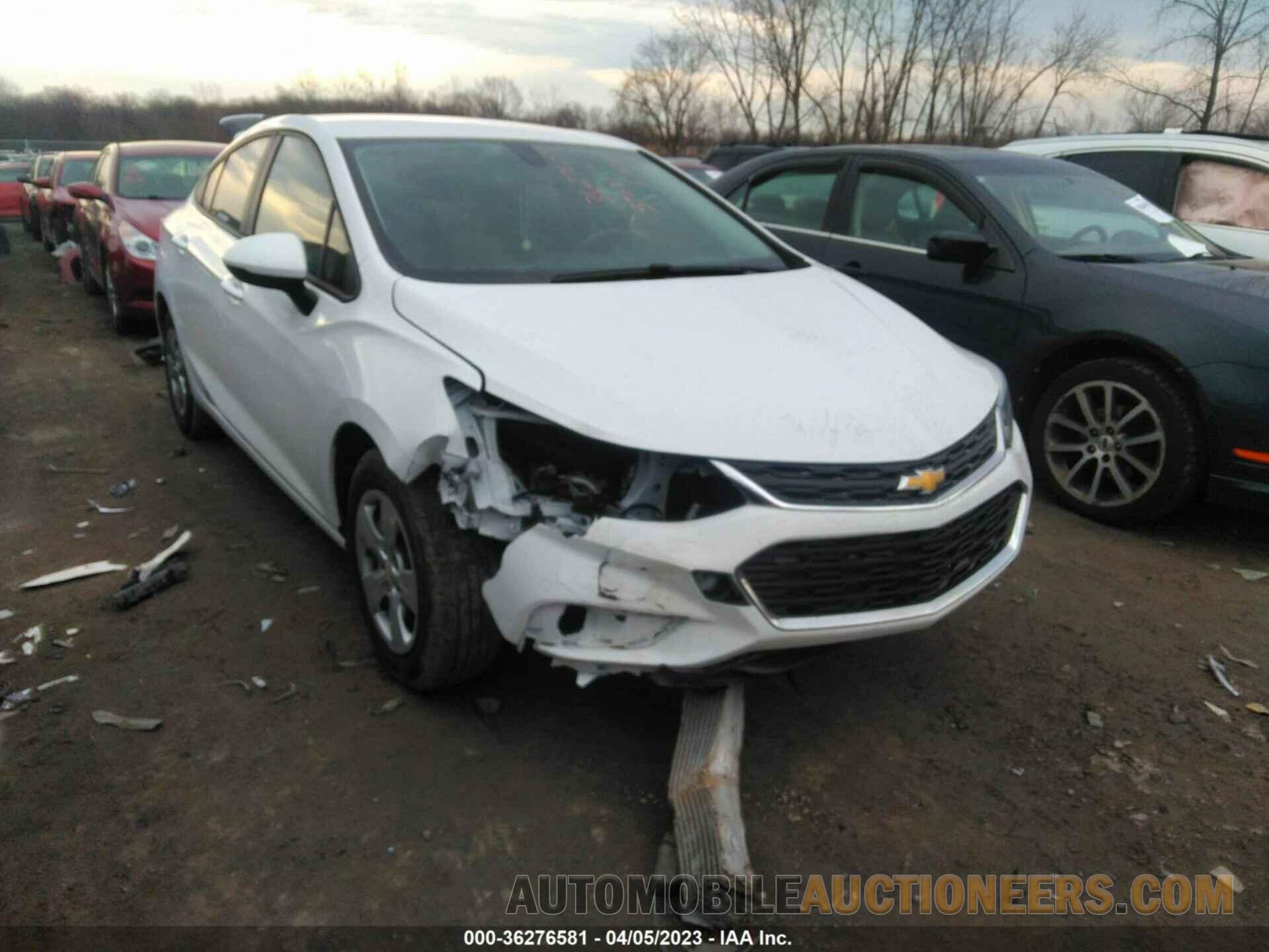 1G1BC5SM5J7121914 CHEVROLET CRUZE 2018