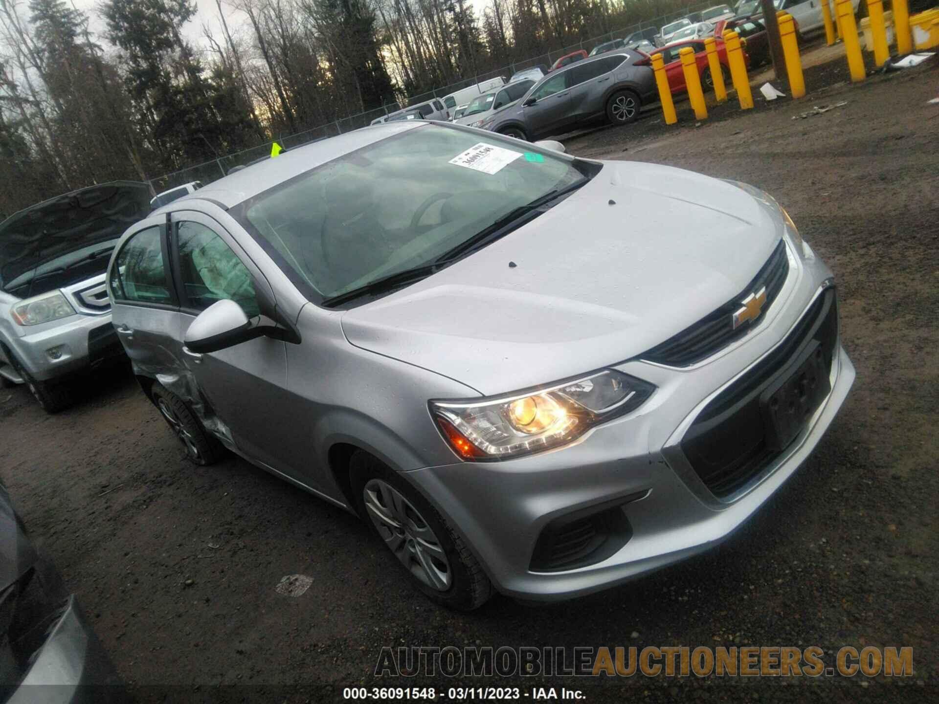 1G1JB5SG4J4124698 CHEVROLET SONIC 2018