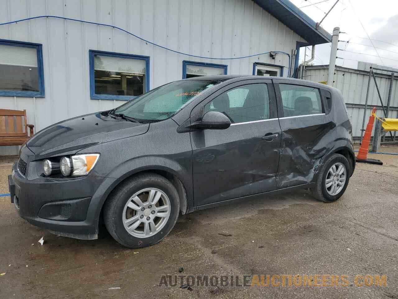 1G1JC6SB4G4174825 CHEVROLET SONIC 2016