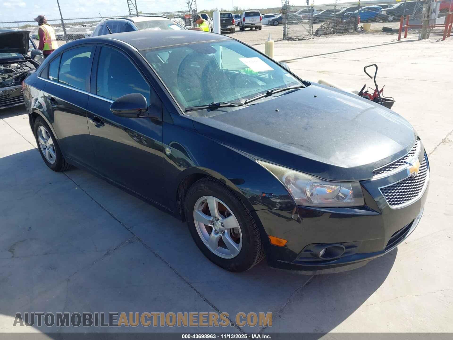 1G1PC5SB7E7278564 CHEVROLET CRUZE 2014