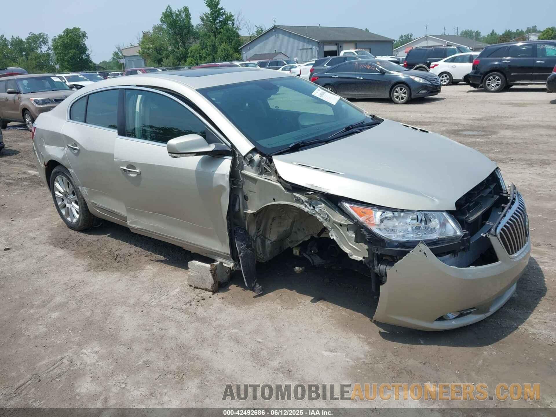 1G4GC5E33DF293736 BUICK LACROSSE 2013