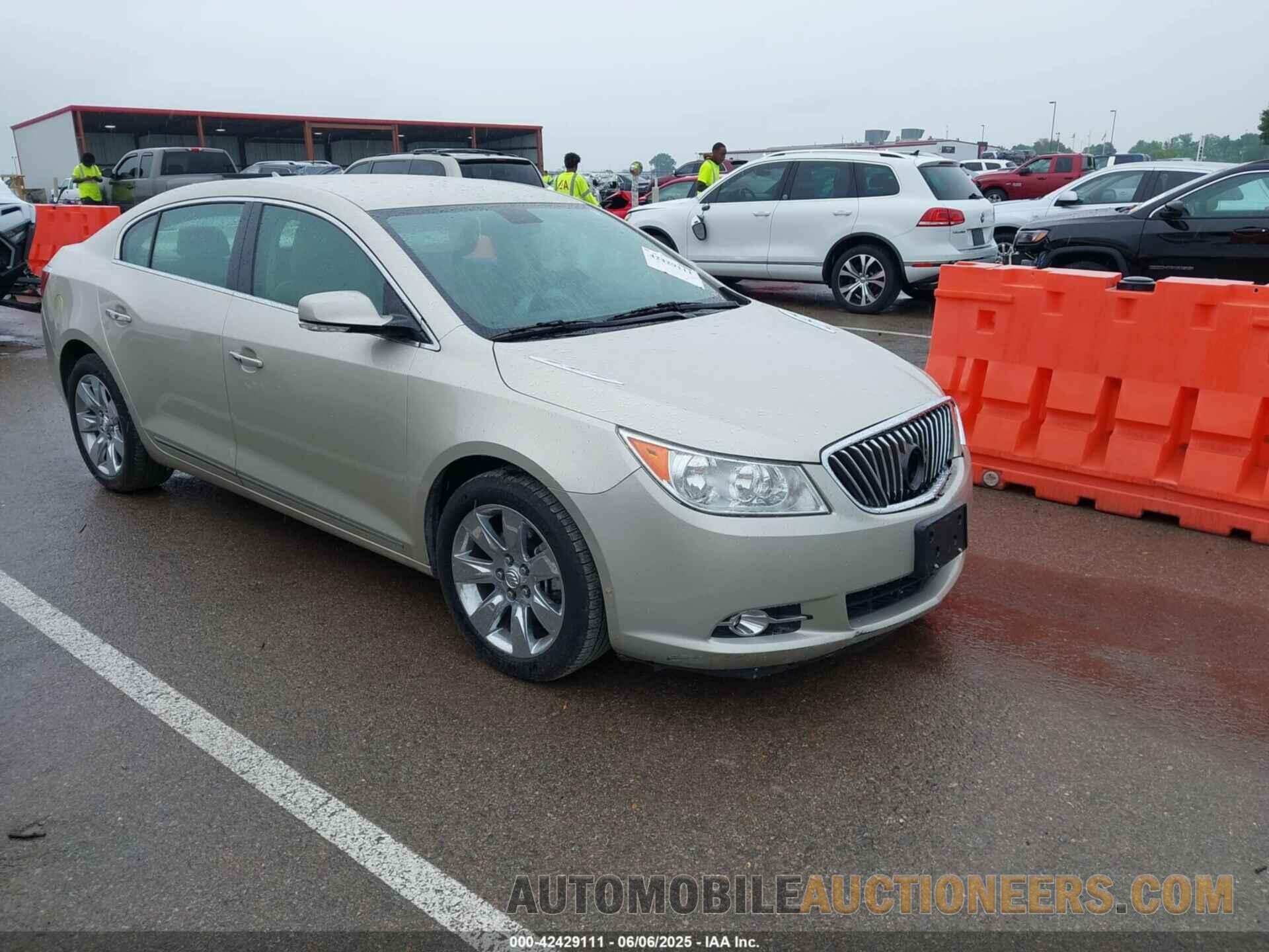 1G4GC5E35DF314697 BUICK LACROSSE 2013