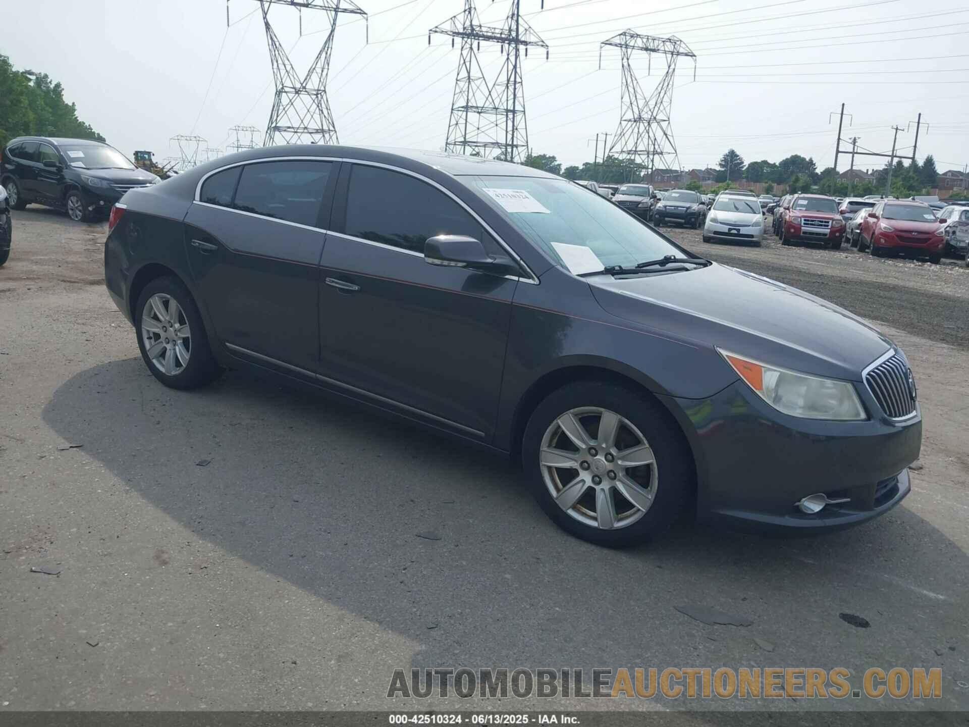 1G4GC5E38DF120956 BUICK LACROSSE 2013