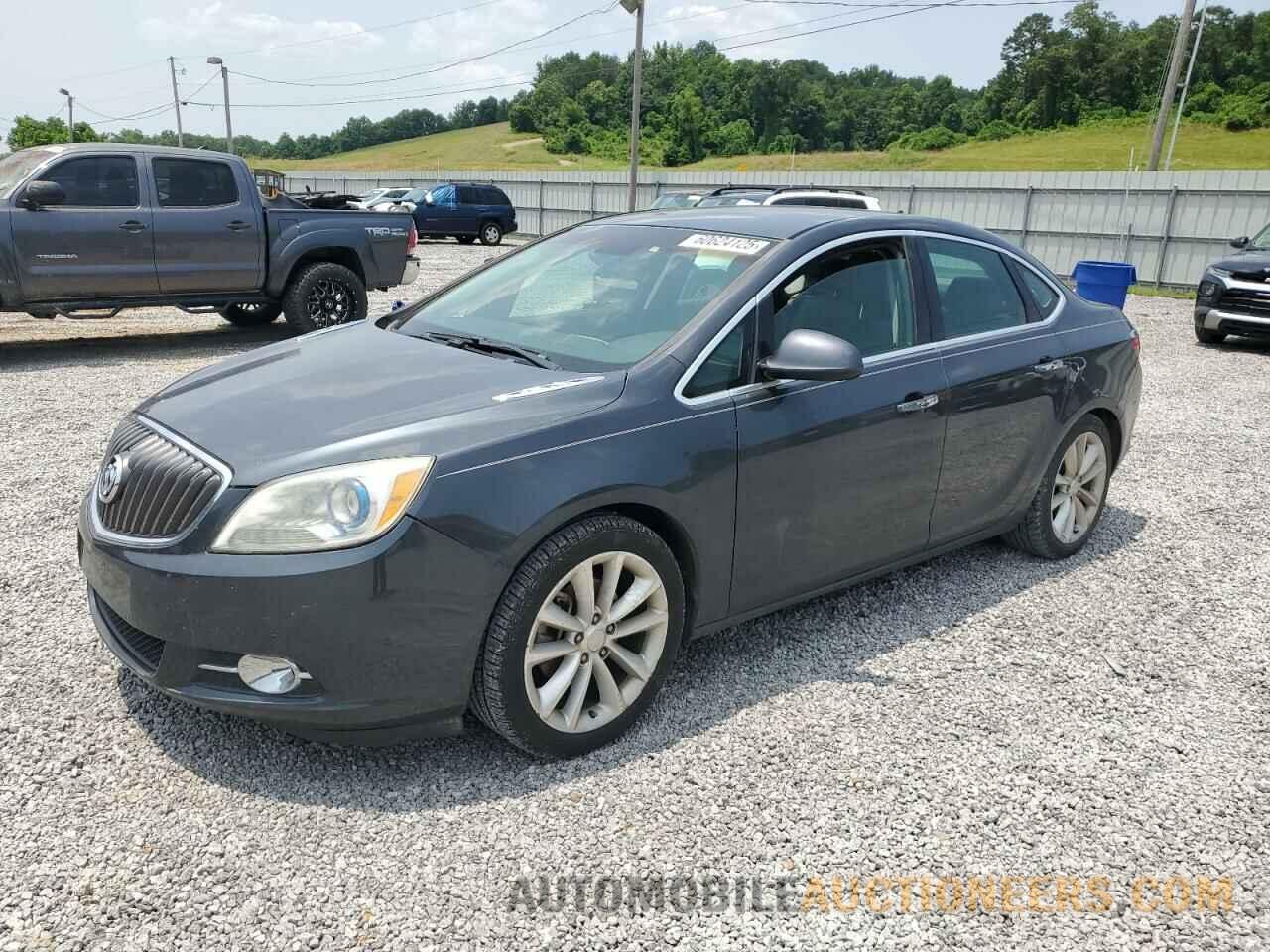 1G4PP5SK2C4200585 BUICK VERANO 2012