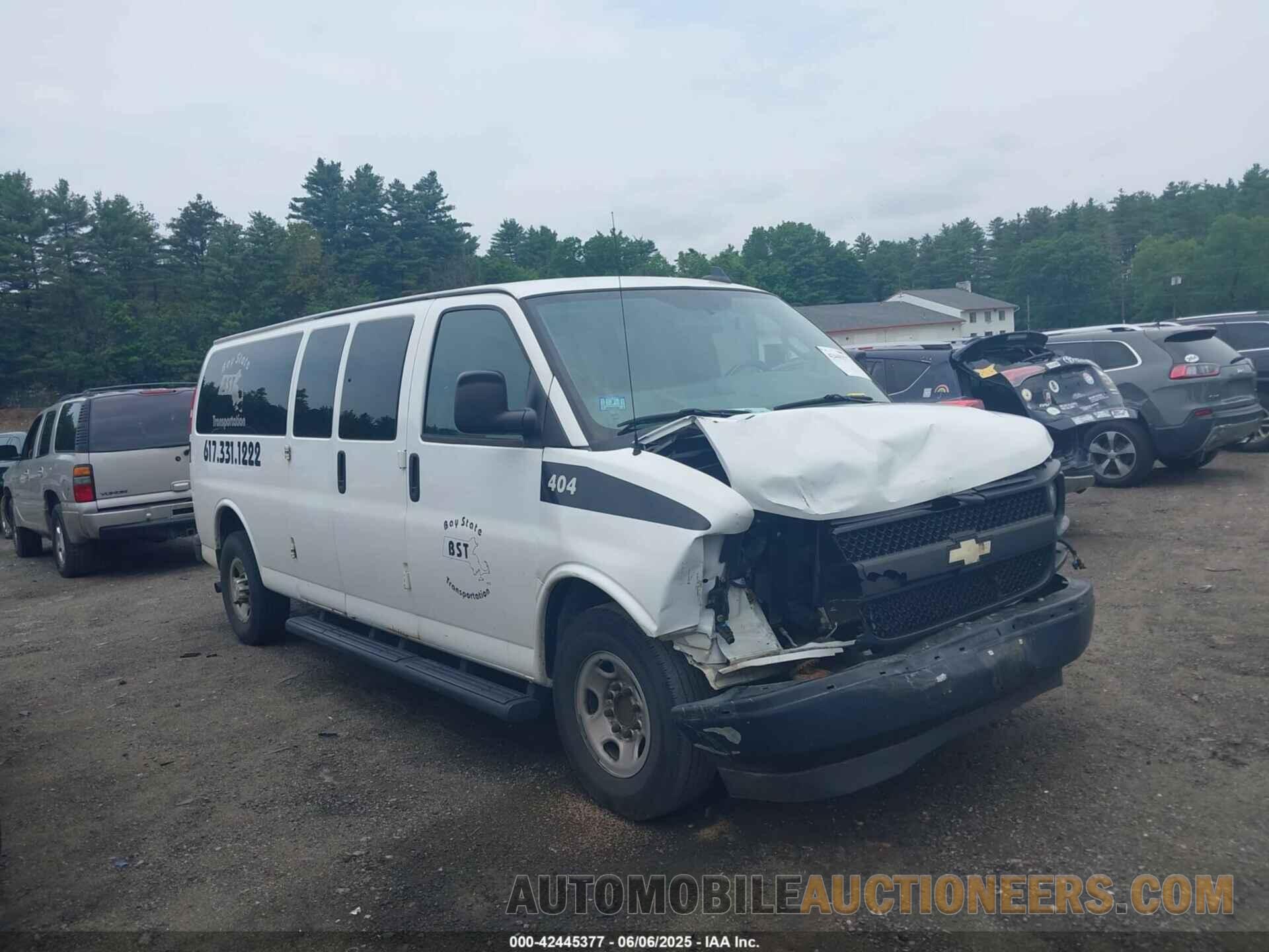 1GAZGNFG5H1114319 CHEVROLET EXPRESS 3500 2017