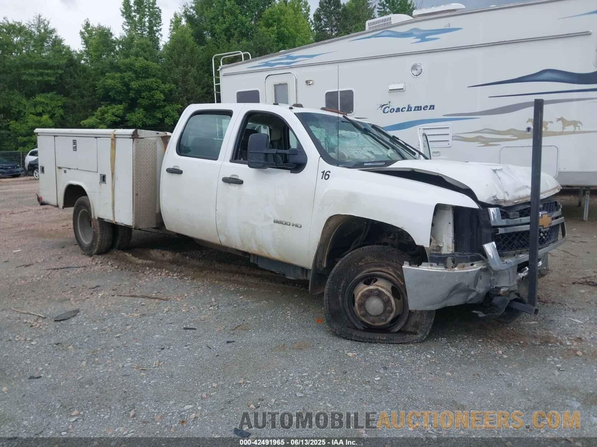 1GB4KZCL0BF160731 CHEVROLET SILVERADO 3500HD CHASSIS 2011