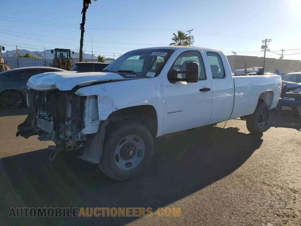 1GC2CVC83DZ304391 CHEVROLET ALL Models 2013