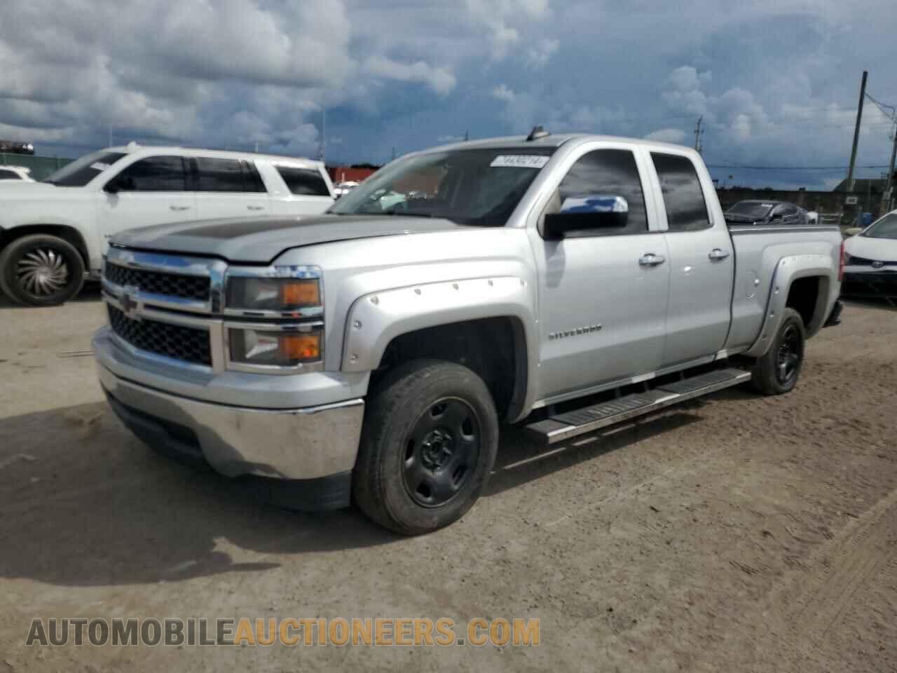 1GCRCPEC7FZ431823 CHEVROLET ALL Models 2015