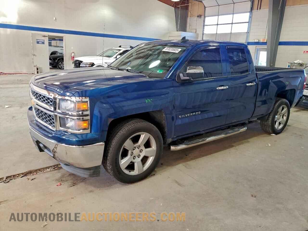 1GCRCPEC8FZ349812 CHEVROLET ALL Models 2015