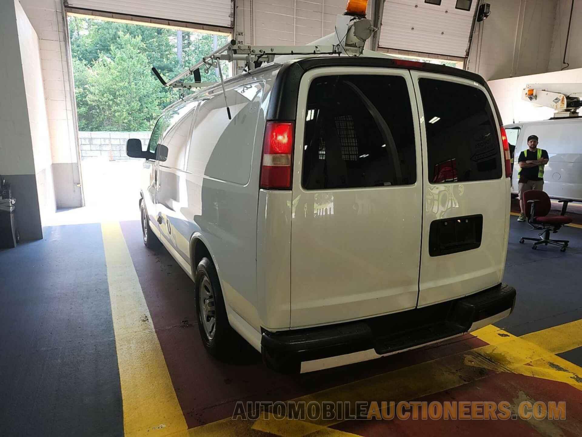 1GCSGAFX0D1137969 CHEVROLET EXPRESS G1500 2013