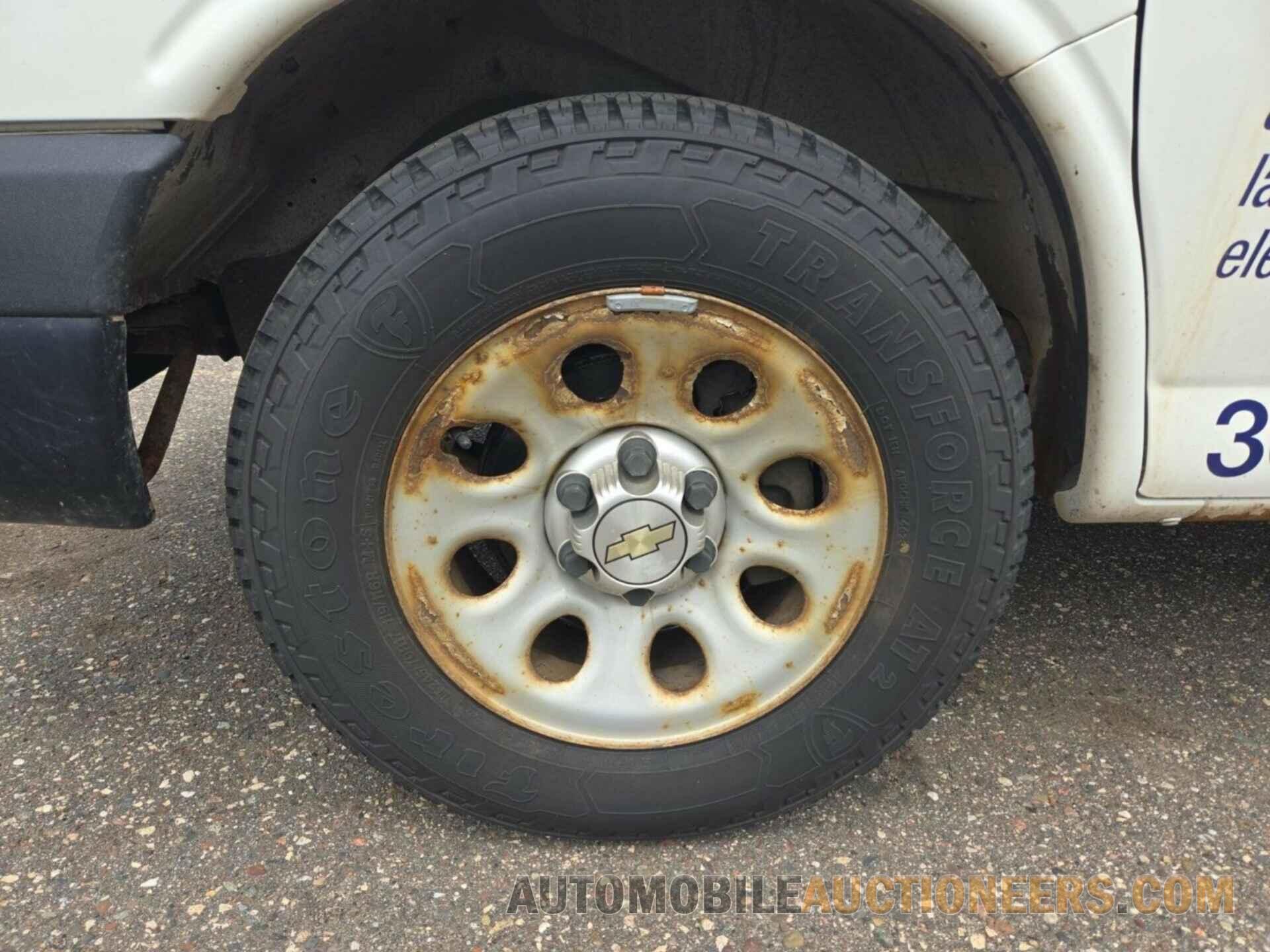 1GCSGAFXXD1171823 CHEVROLET EXPRESS G1500 2013