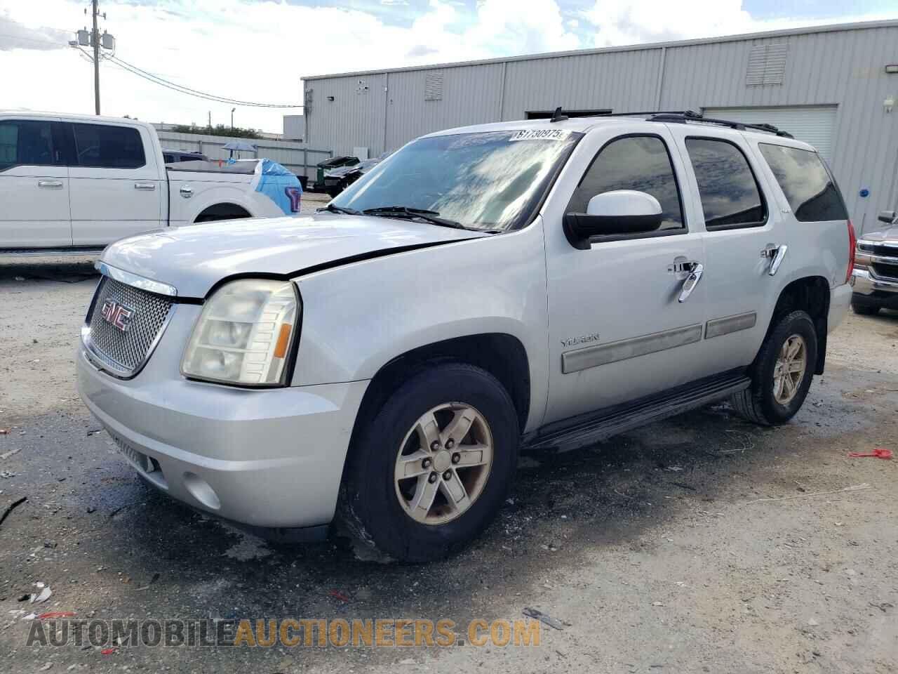 1GKS1CE03DR106853 GMC YUKON 2013