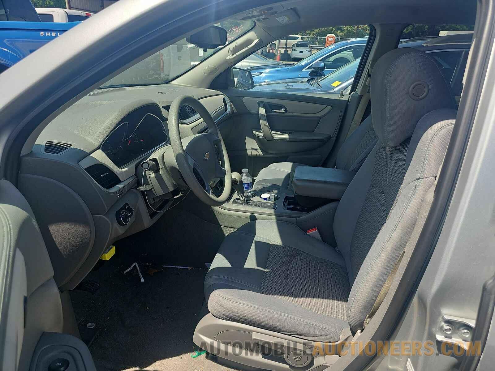 1GNKRFED7HJ306025 Chevrolet Traverse LS 2017