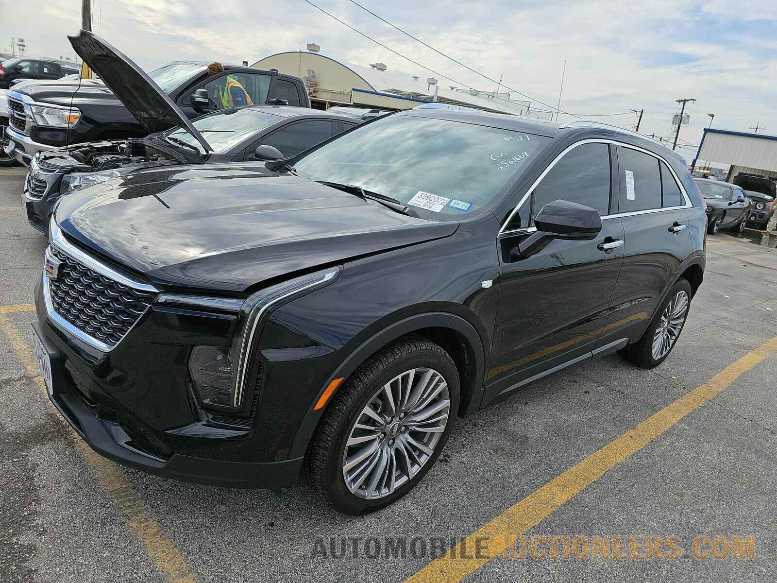 1GYFZCR46RF100602 Cadillac XT4 2024