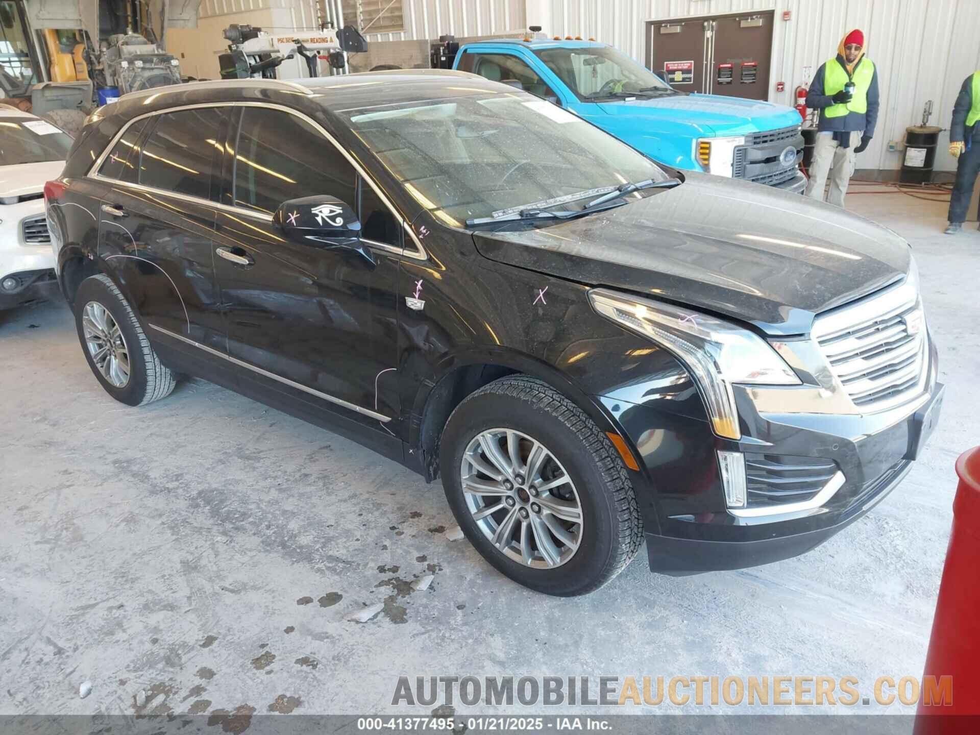 1GYKNBRS2HZ124623 CADILLAC XT5 2017