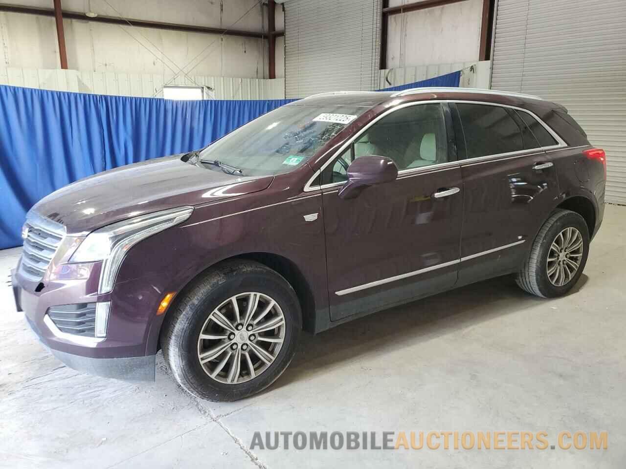 1GYKNBRS7HZ235961 CADILLAC XT5 2017