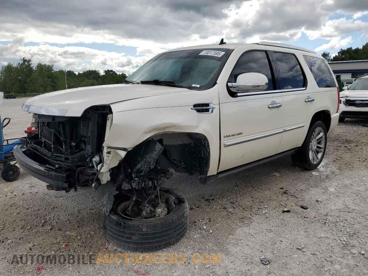 1GYS4DEF4DR104701 CADILLAC ESCALADE 2013