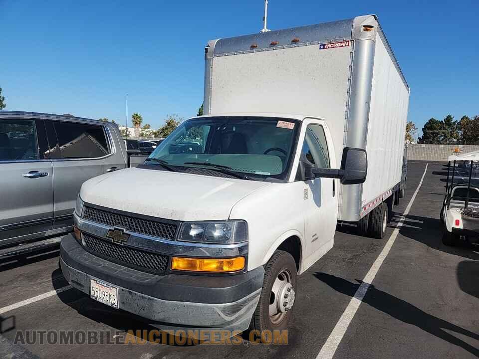1HA6GVCG4JN007724 Chevrolet Express 2018