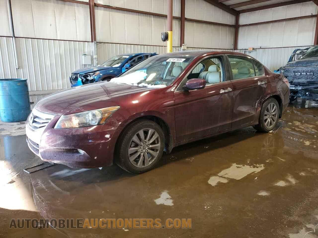 1HGCP3F85BA011663 HONDA ACCORD 2011