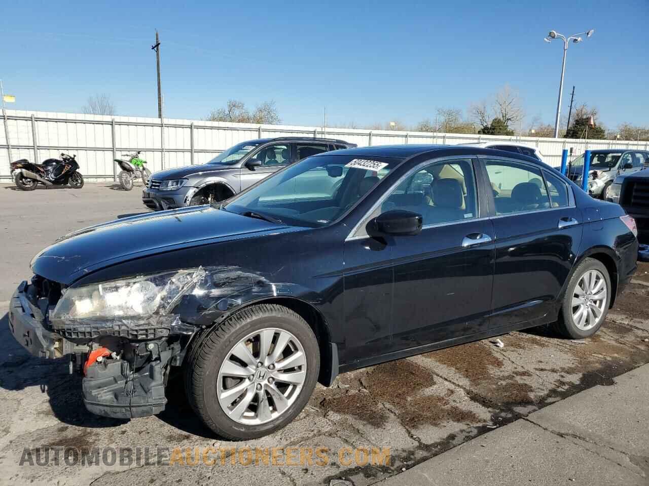 1HGCP3F88CA013473 HONDA ACCORD 2012