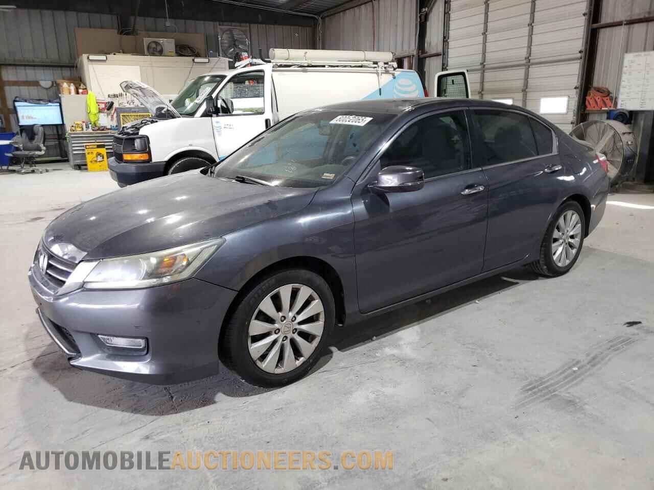 1HGCR2F71DA226830 HONDA ACCORD 2013